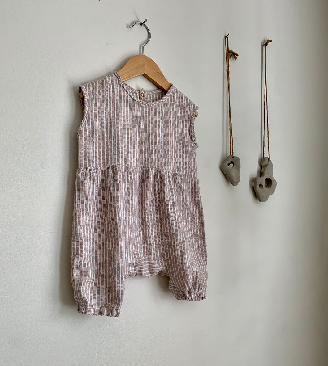 Balloon shorts romper | Taupe and white stripes | 9-12 mths